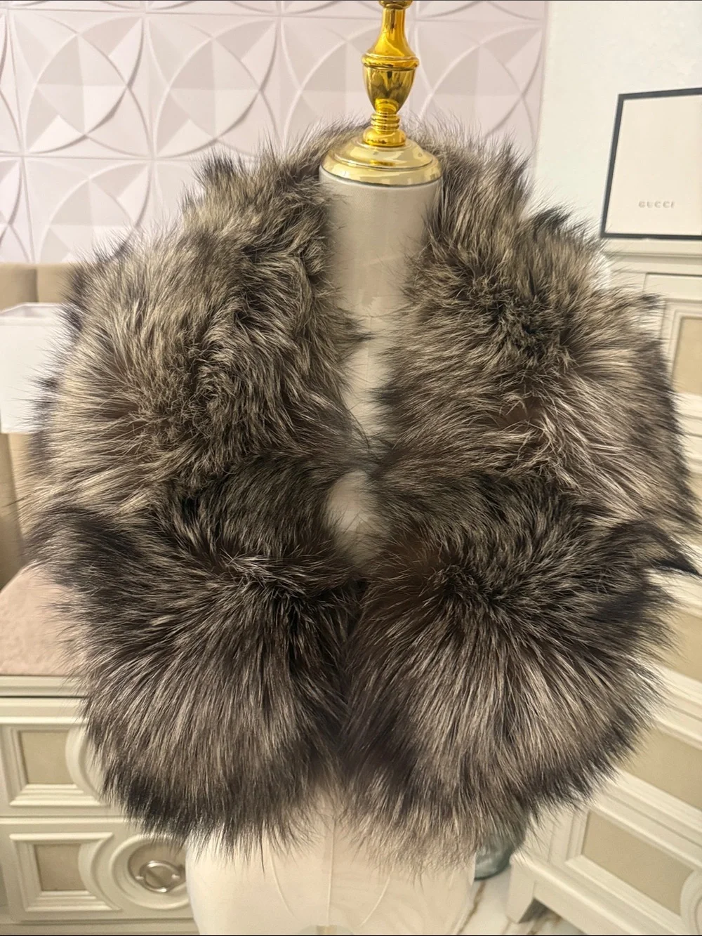 SAGA FOX FUR SHAWL SILVER FOX